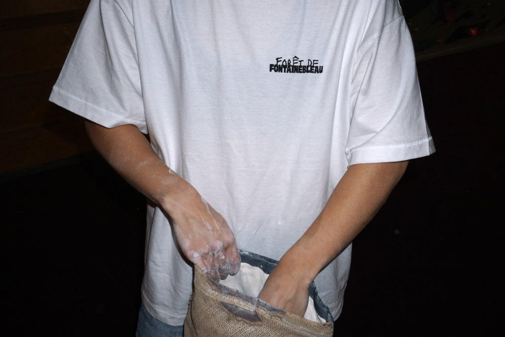 Frontprint unsere Boulder und Kletter Shirts "Fontainbleau Ticklist". Perfekt als Bouldergeschenk.